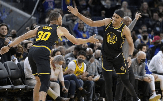 风云突变金州勇士赛后队长鼓劲，意大利杯版图或变，媒体盛赞，临场指挥获称赞 -玖鼎娱乐官网