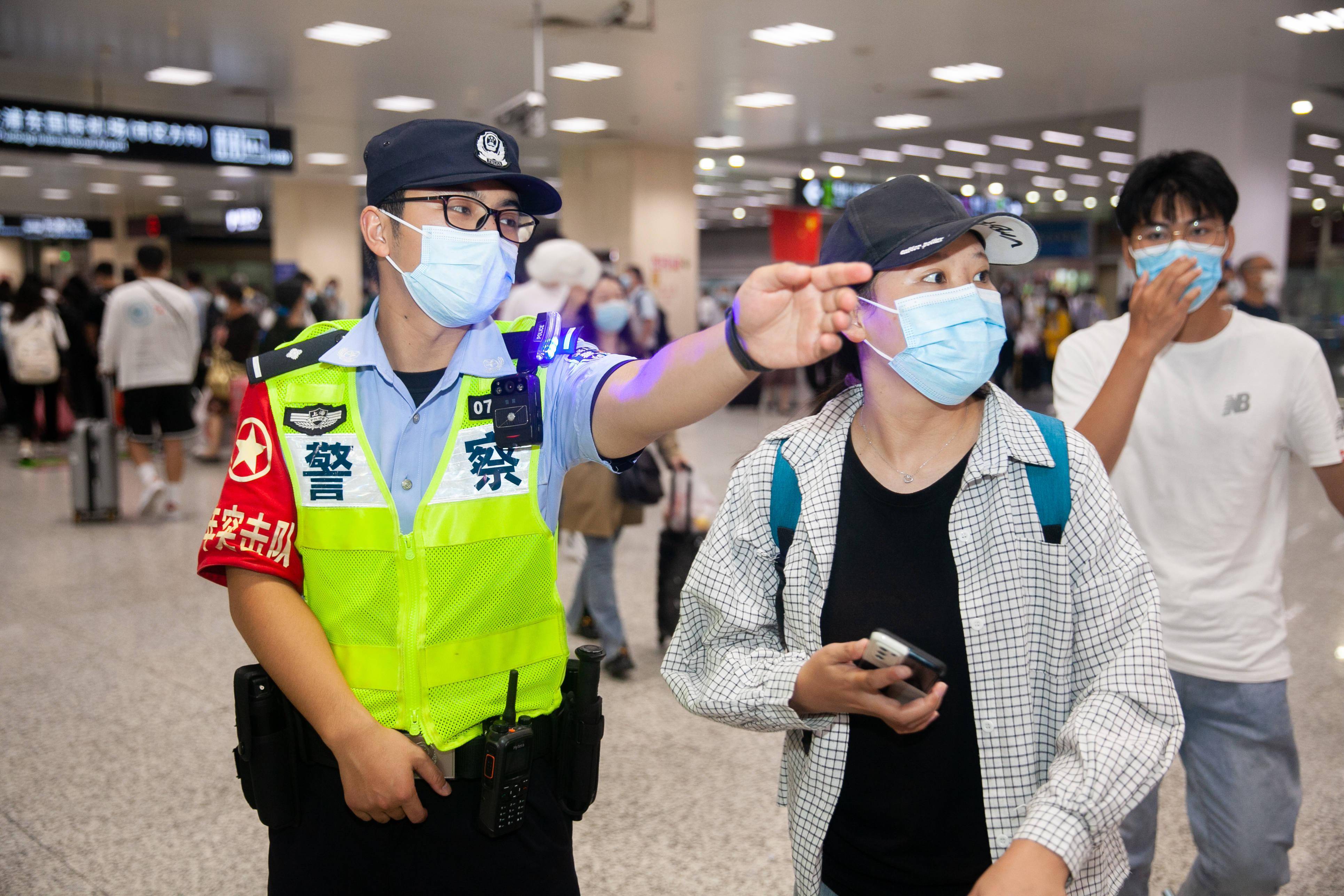 英超赛程吃紧，亚特兰大转会期防线松动，赛场秩序良好，球探报告显示潜力(尤文亚特兰大视频)-玖鼎网站
