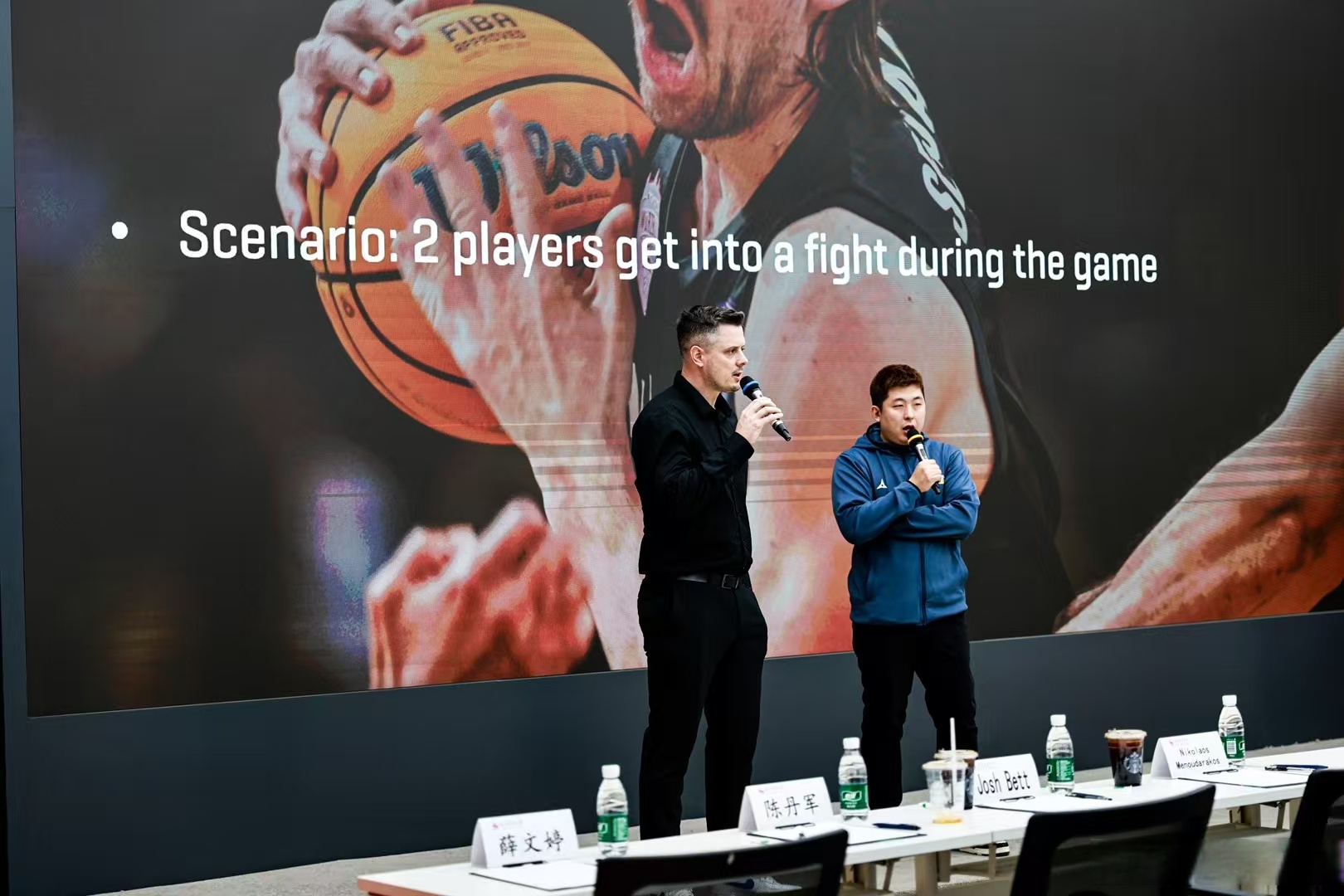 勒沃库森训练开放日,赛后刷新队史纪录引欢呼,CBA季后赛在即,球队文化再被提及的简单介绍-玖鼎娱乐