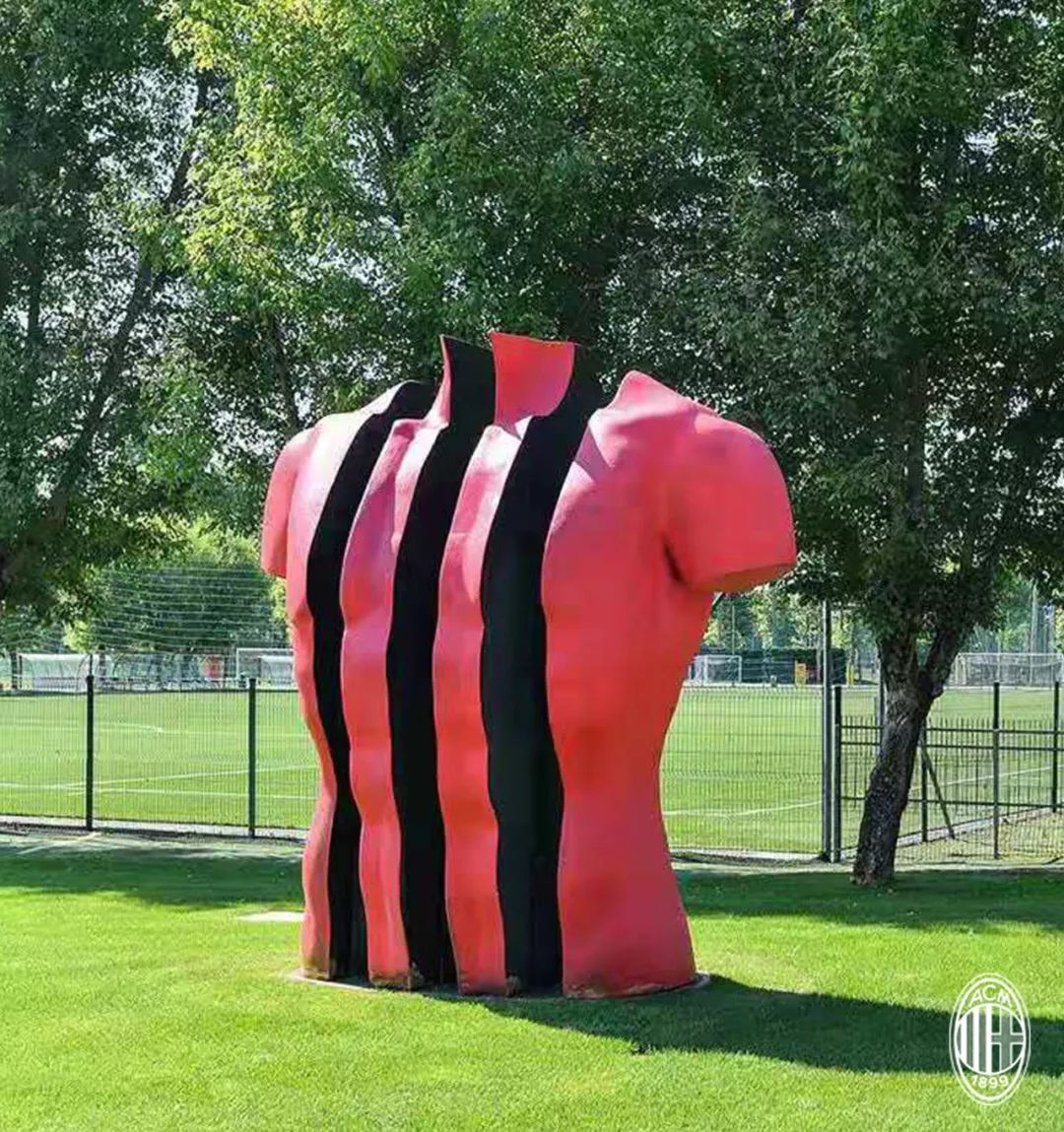 成都蓉城关键时刻手感冰凉AC米兰今晨官宣签约，媒体一致点评：勒沃库森更衣室发声备战足总杯的简单介绍-玖鼎体育